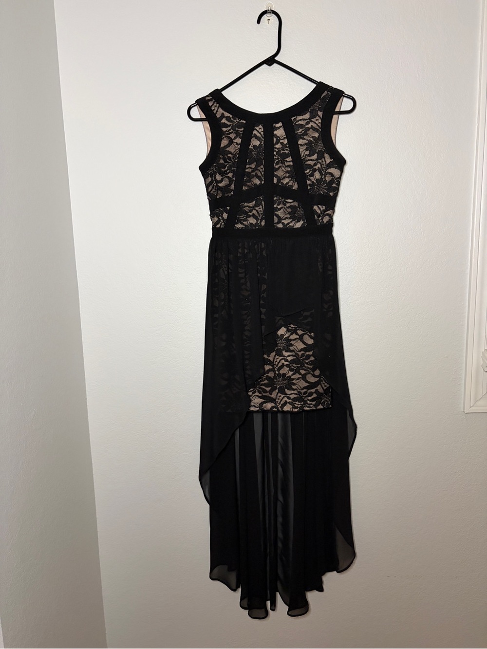Morgan & Co Tan & Black Lace High-Low Evening Dress
